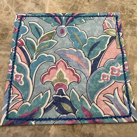 Set of 9 Cloth Napkins, Cotton Modern Floral 7" - Picture 1 of 1